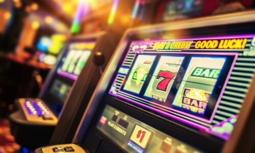 About Online Casino Games and Progressive Prizes
